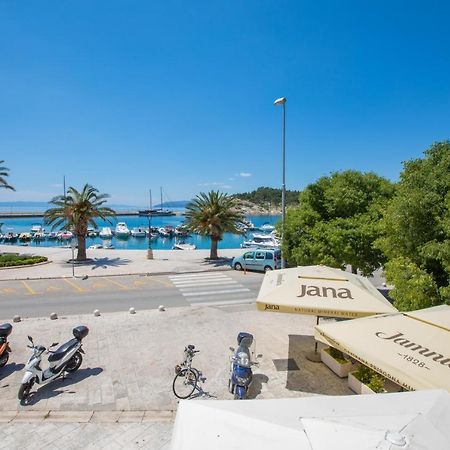 Apartamento Apartman Rakic Makarska Exterior foto